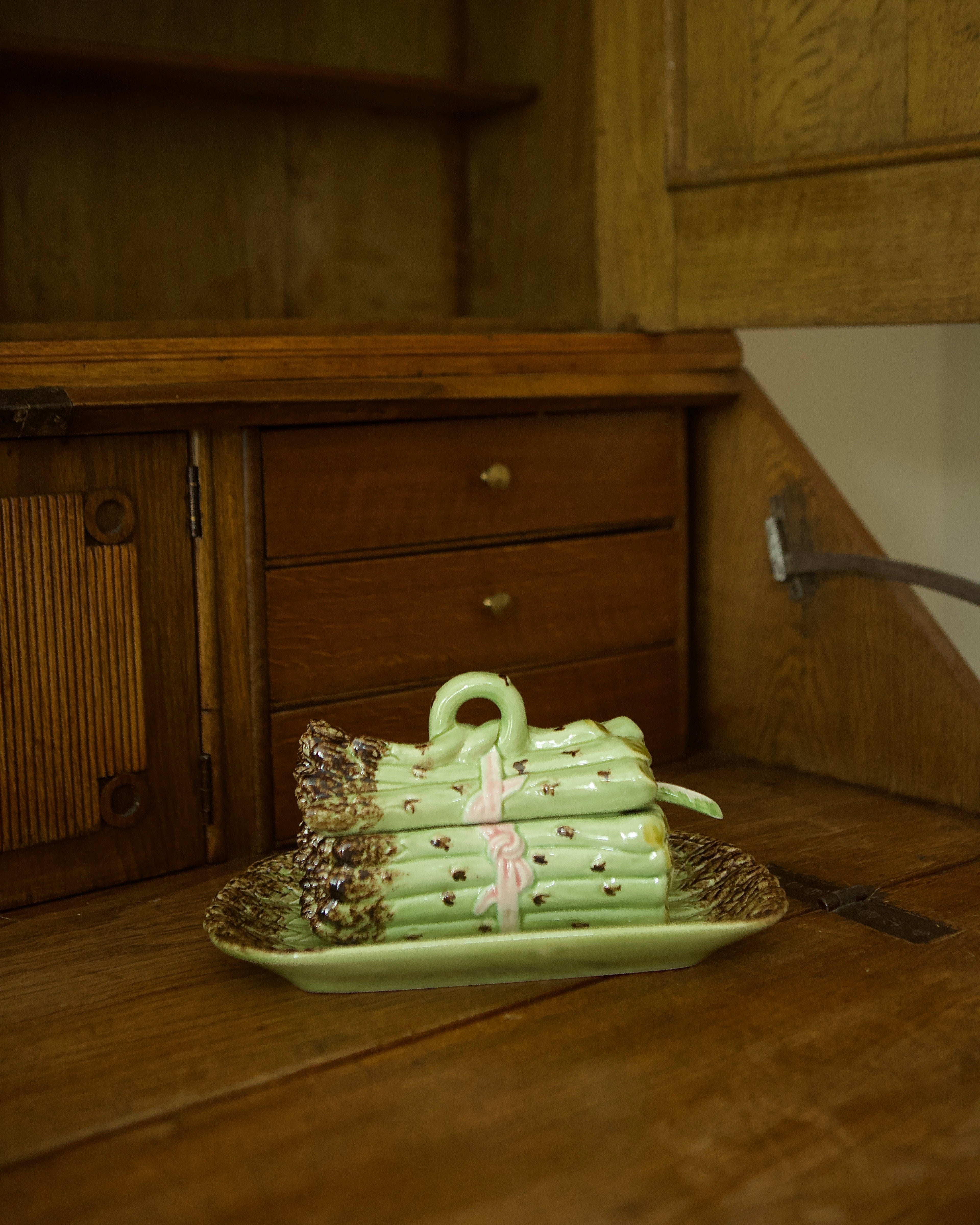 Majolica Asparagus Mini Tureen