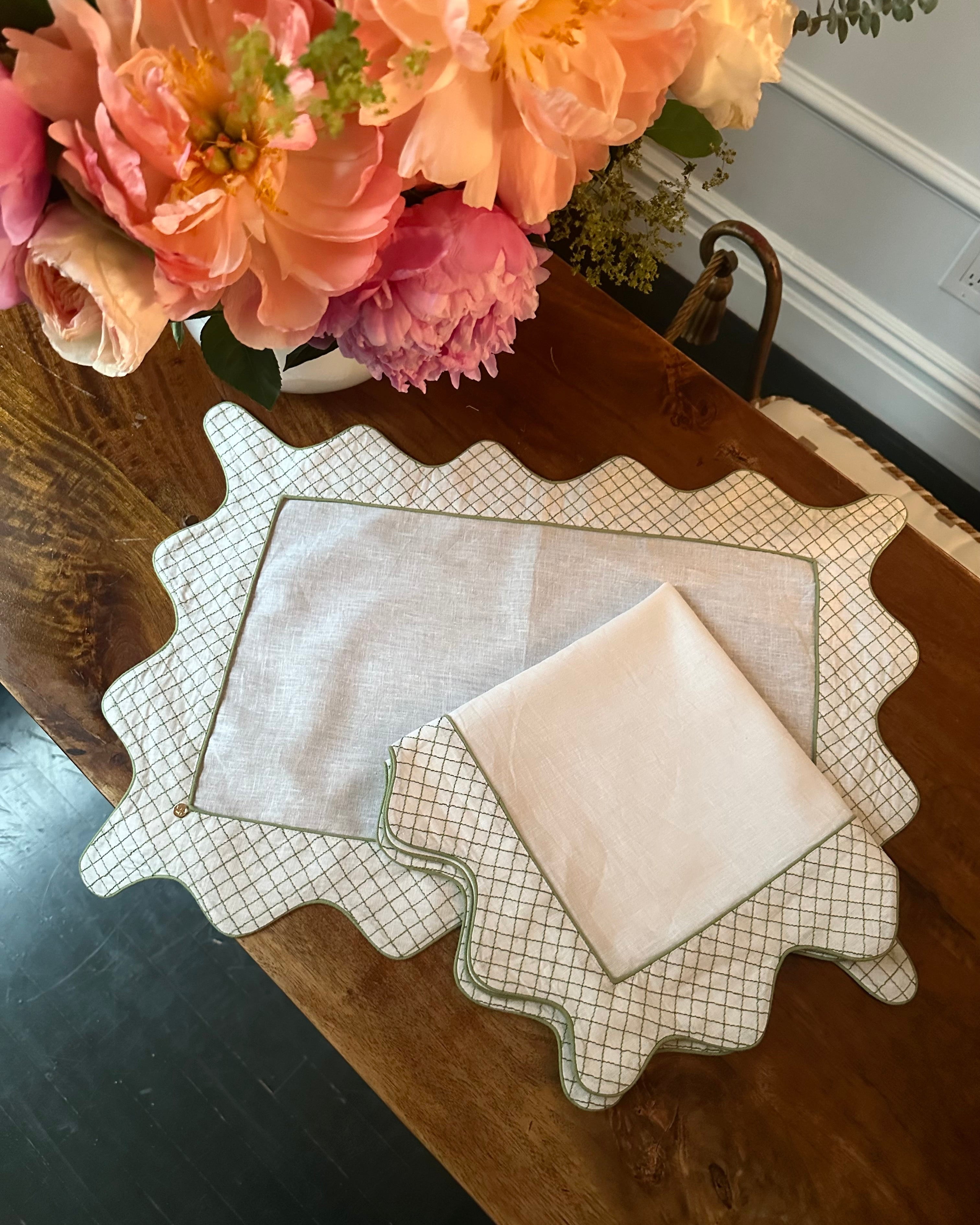 Cantitoe Crisscross Embroidered Napkins (Set of 4)