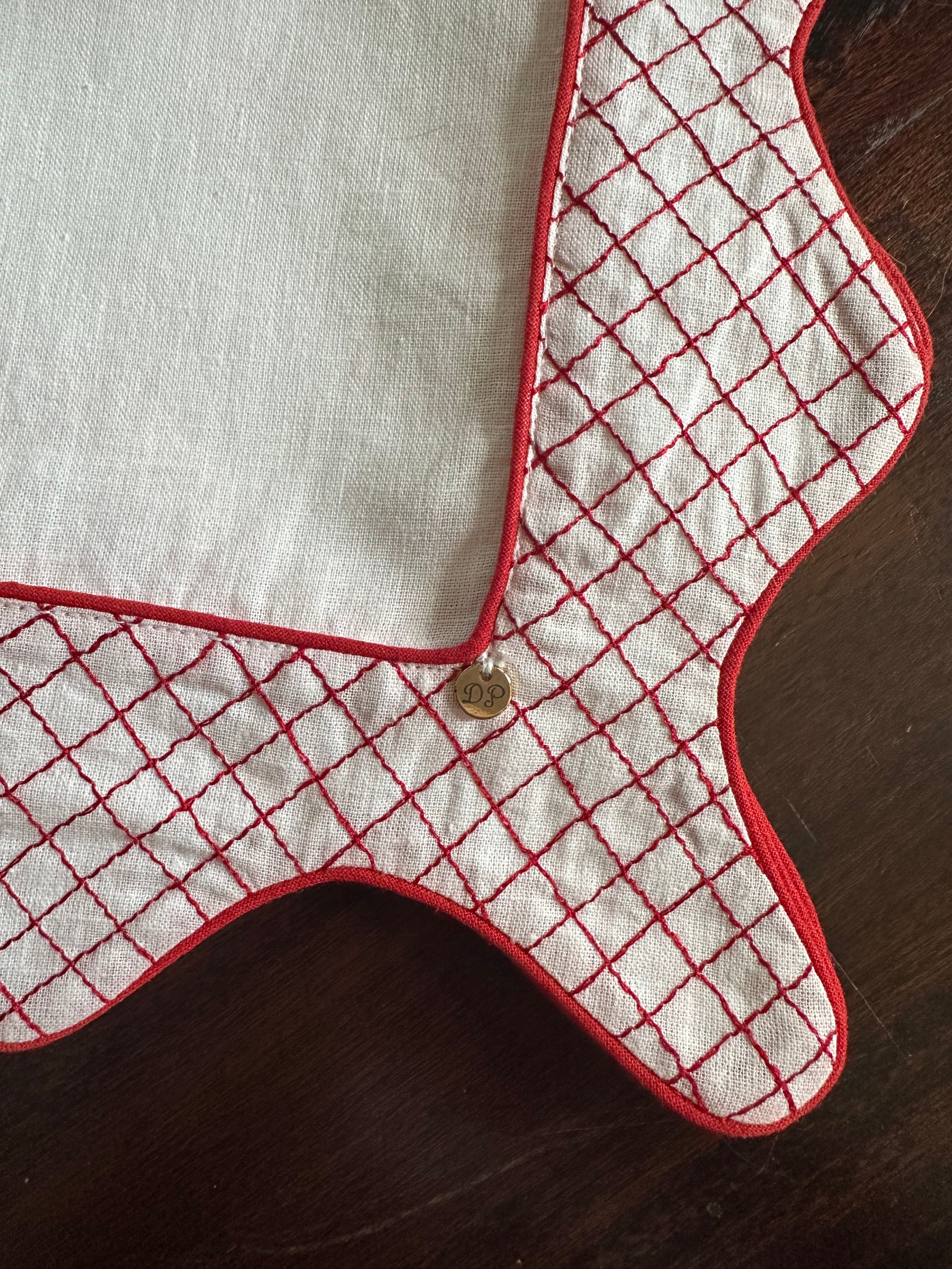 Cantitoe Crisscross Embroidered Napkins (Set of 4)