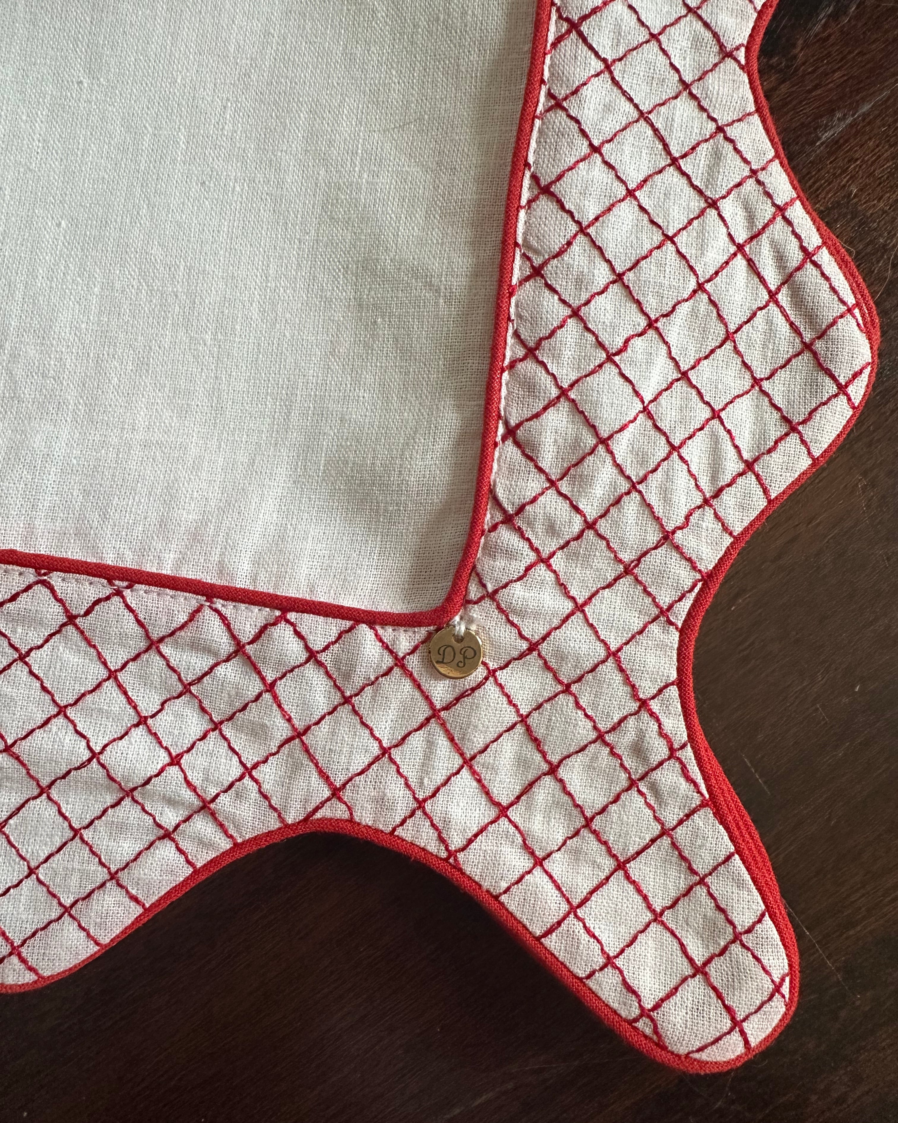 Cantitoe Crisscross Embroidered Placemats (Set of 4)