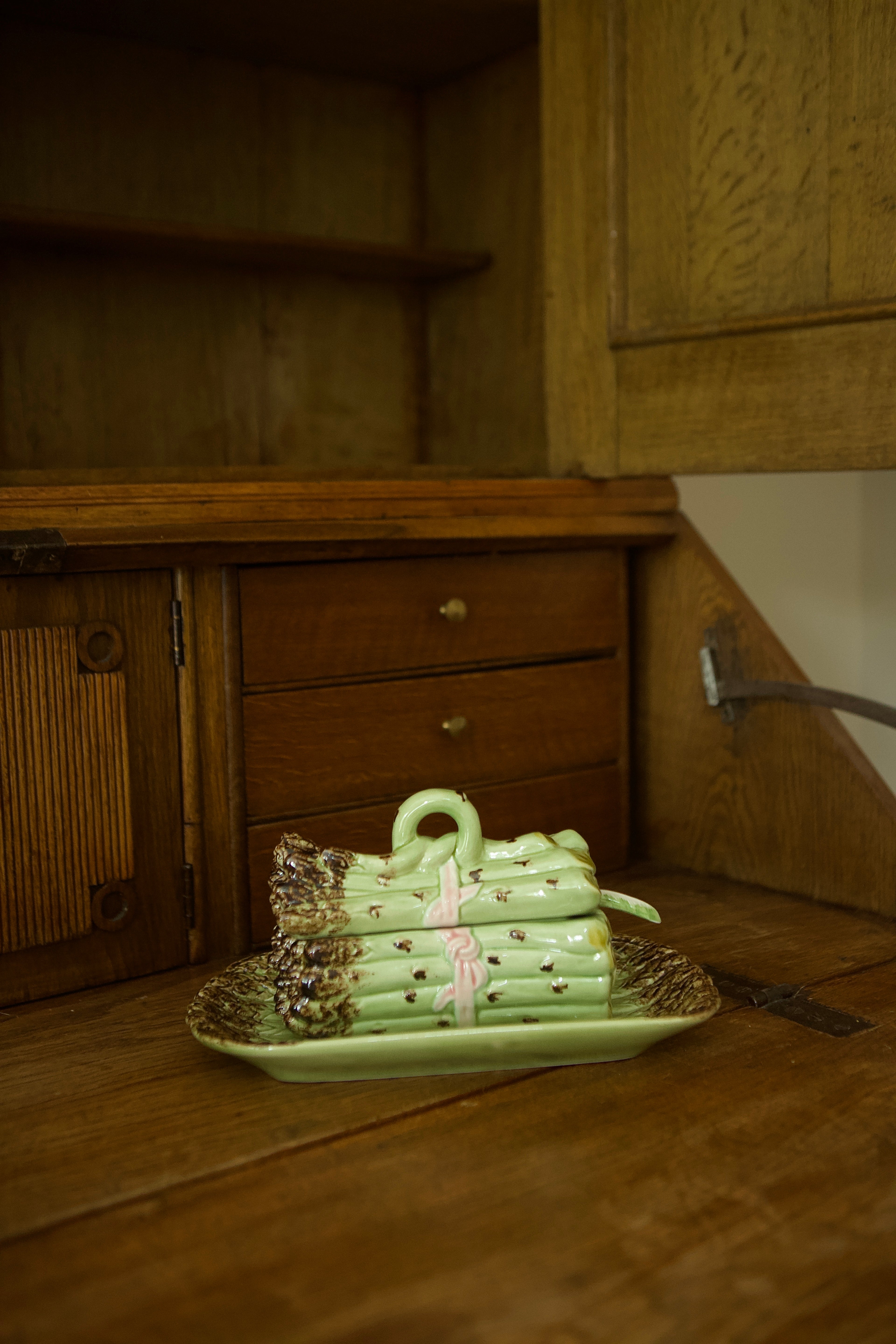 Majolica Asparagus Mini Tureen