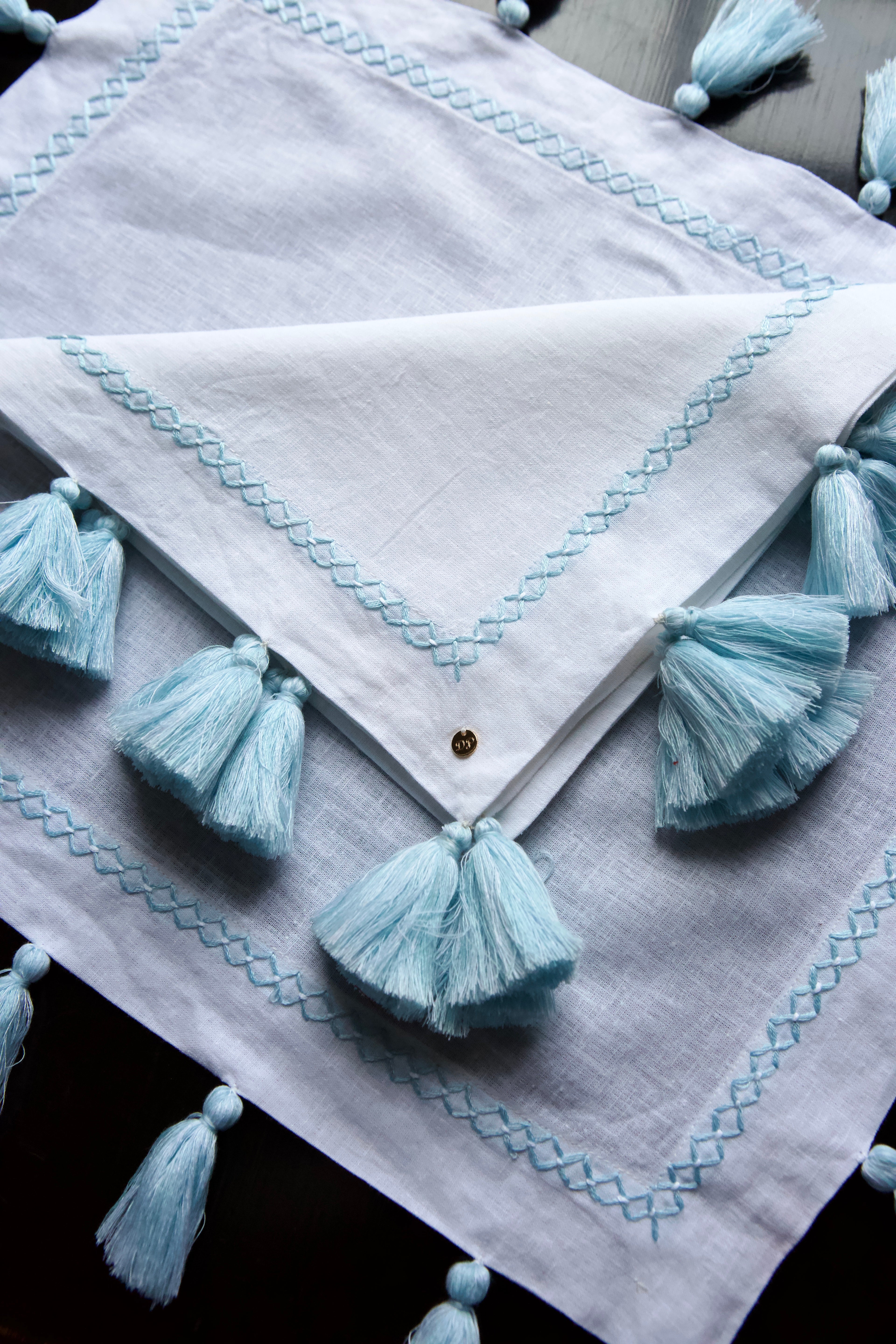 Frangía Embroidered Tassel Linen Placemat Set (Set of 4)